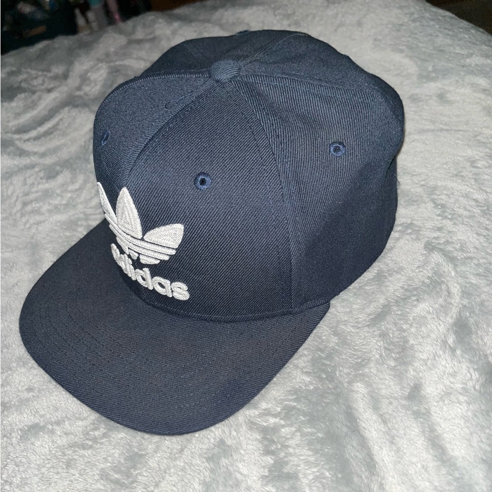 adidas Originals Men's Trefoil Chain Flatbrim Snapback Cap, One Size